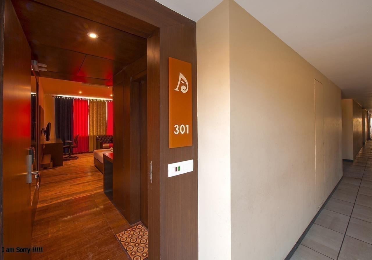 Hotel Atharva Ujjain Exterior photo